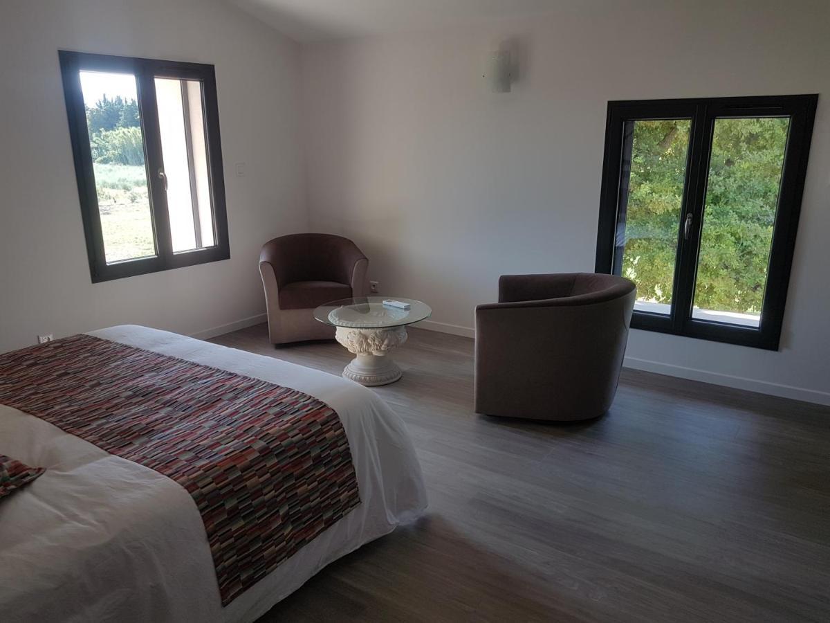 Bed and Breakfast Mas Des Fugueyrolles Cavaillon Exterior foto